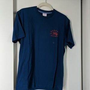 NWT Brooks Brothers crab tshirt